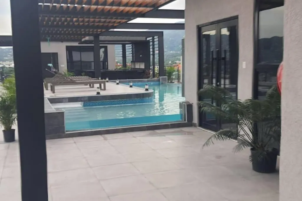 Paradise Haven At Waterloo كينغستون